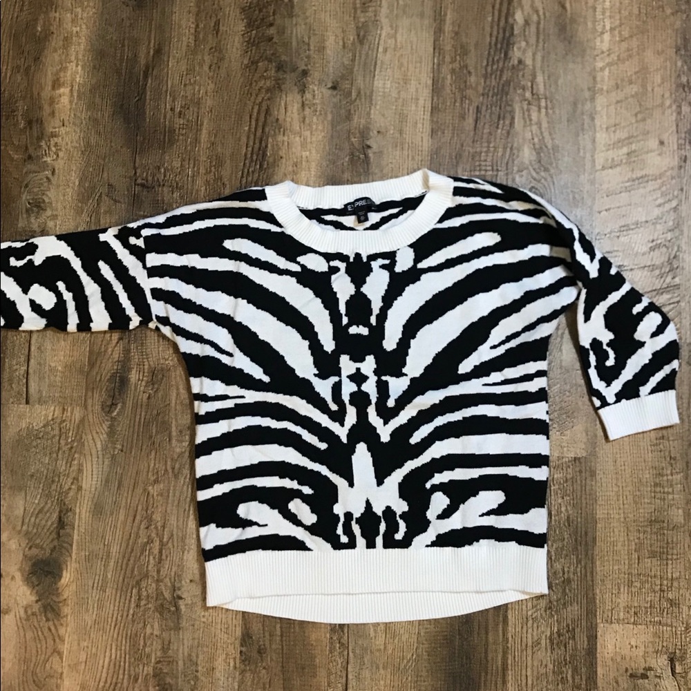 EXPRESS sweater! 🎀